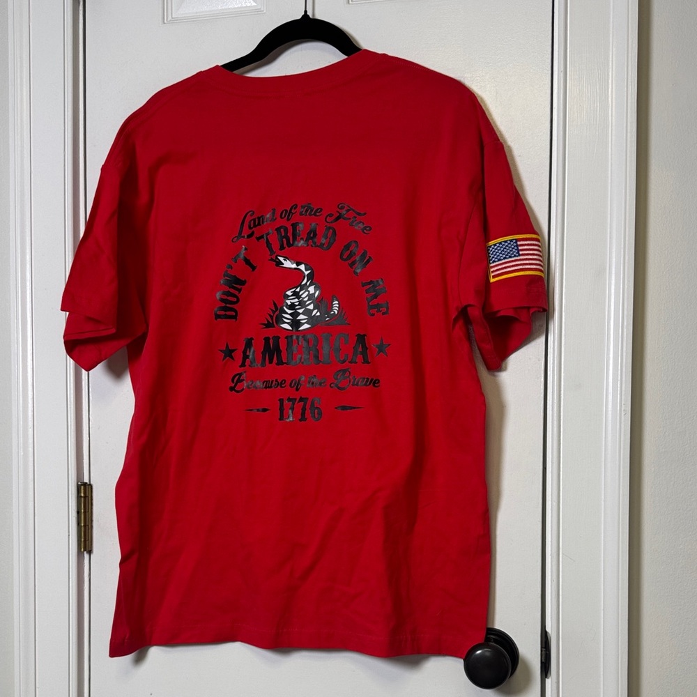 Don’t Tread On Me America 1776 Red Graphic Tee Flag Patch USA XL